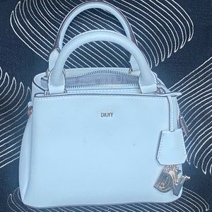 WhiteCream Purse